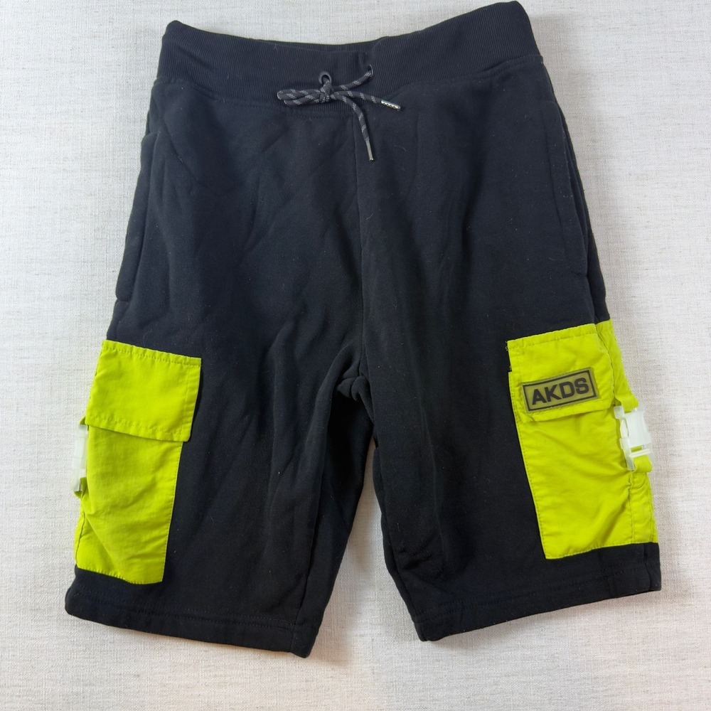 Akademiks AKDS Mens Cargo Shorts Black Neon Green Knit Drawstring Size Medium